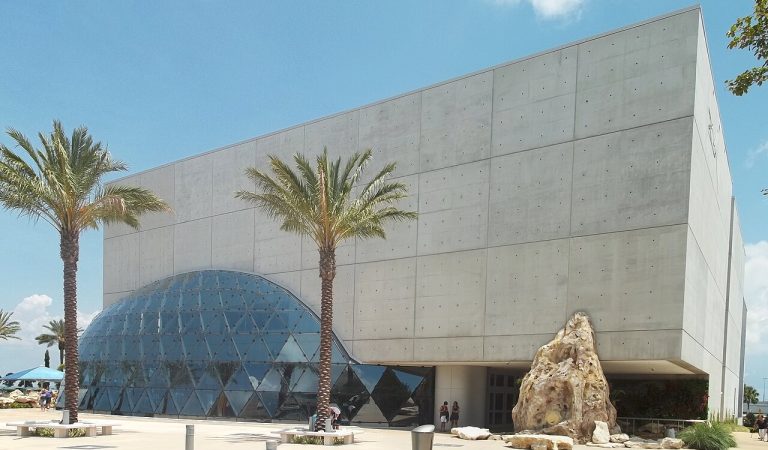 Dalí Múzeum megújulása