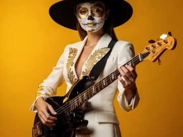 flux pro 2.0 A stylish portrait of a woman with intricate Dia de los Muertos sugar skull face 0 | MIfoto.hu - a [ MI ] közösségünk!