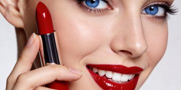 seedream 4.5 A beautiful female model with bright red lipstick and snow white flawless teeth 1 | MIfoto.hu - a [ MI ] közösségünk!